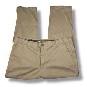 Lee Extreme Motion MVP Straight Flat Front Pant Khaki Size 46x32